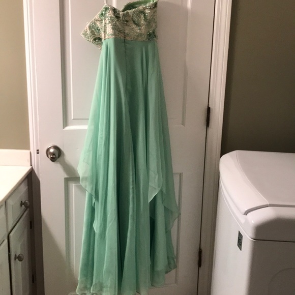 Alyce prom dress - Picture 2 of 4